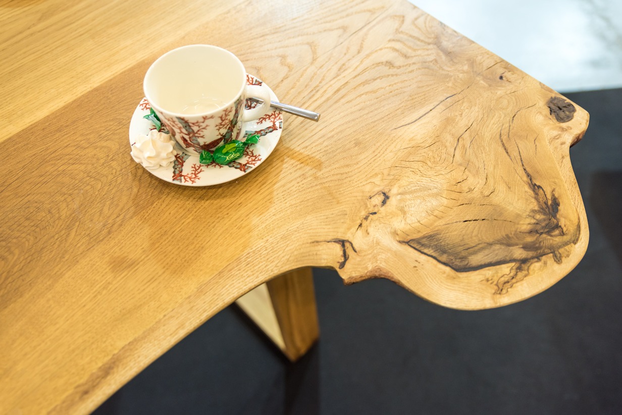 Täispuidust Mööbli Valmistamine: Miks Osta Täispuidust Mööblit ja Kellele See Sobib? Mööbli ostmine on lihtsam ja odavam kui kunagi varem. Internetis on uue kap