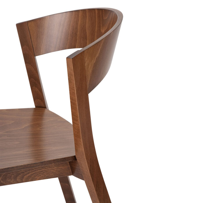 Puidust tool külgvaade