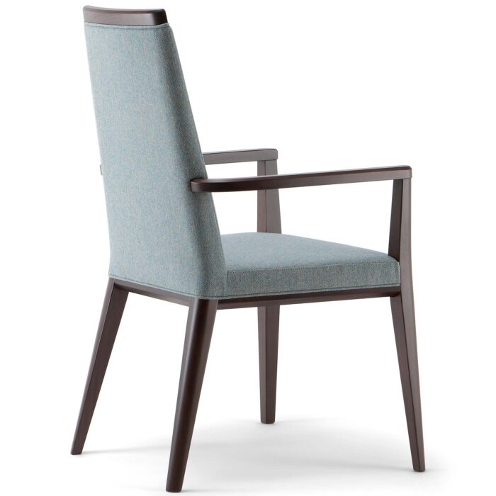 Skandinaavia tool külgvaade